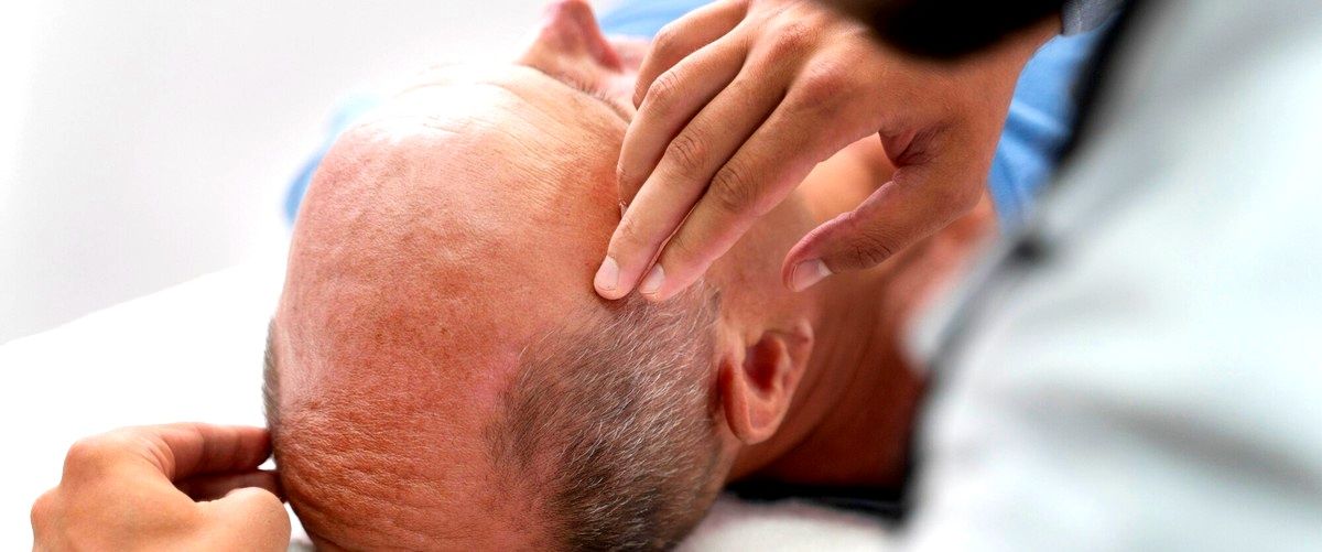 ¿Cuáles son los riesgos y complicaciones de un trasplante de cabello?