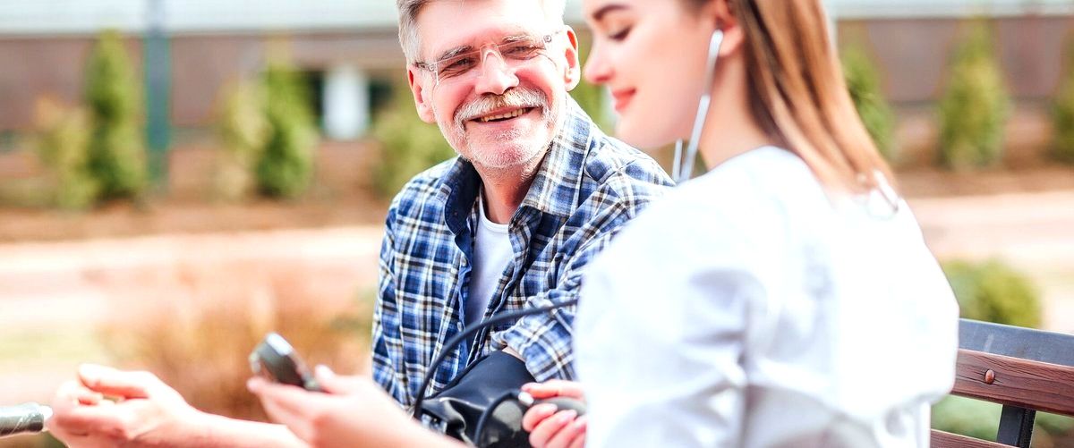 ¿Cuáles son los servicios comunes ofrecidos en las residencias de ancianos en Gerona?