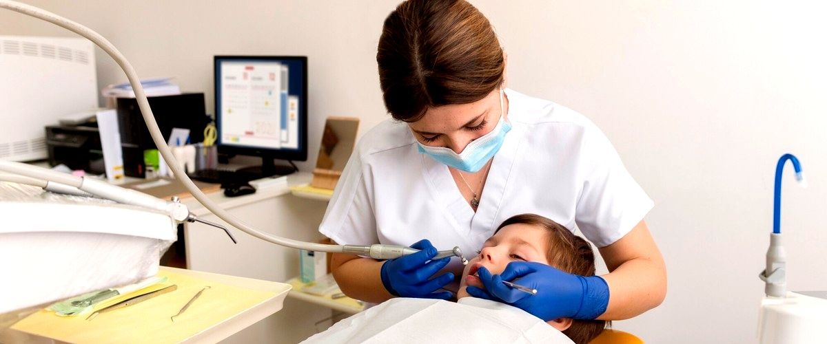 ¿Cuáles son los servicios dentales disponibles en las clínicas dentales de León?
