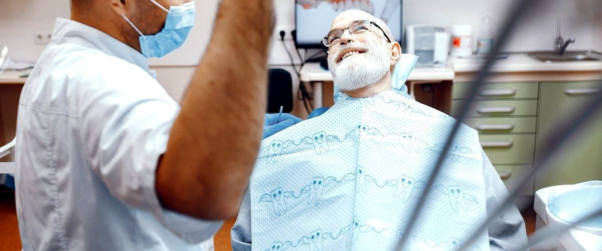 ¿Cuáles son los servicios más comunes ofrecidos por un dentista en Alcalá de Henares?