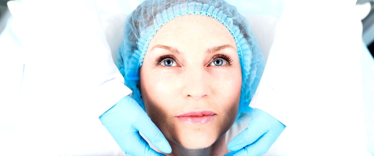 ¿Cuáles son los tratamientos de rejuvenecimiento facial más populares en estas clínicas?