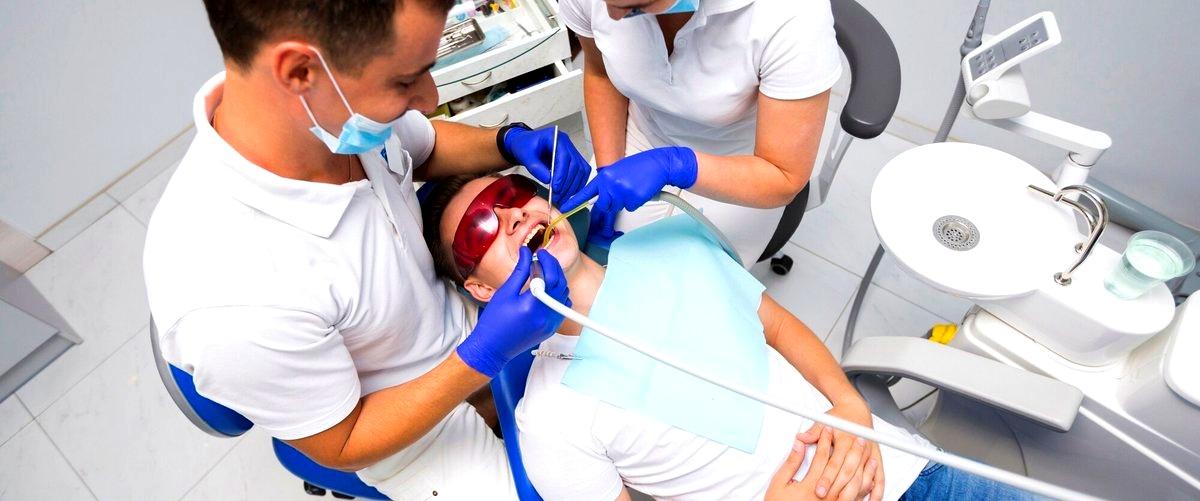 ¿Cuáles son los tratamientos más comunes realizados por los dentistas en Granada?