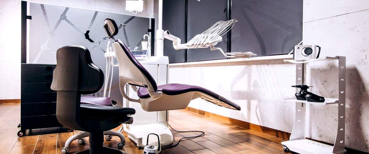 ¿Cuáles son los tratamientos que ofrece una clínica dental en Granada?