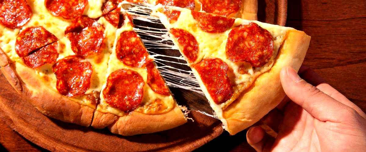 ¿Cuándo se popularizó la pizza en España?
