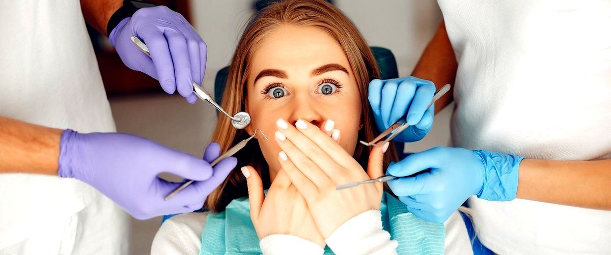¿Cuánto cobra un dentista por extraer muelas?