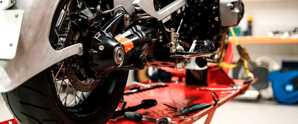 ¿Cuánto cuesta aproximadamente un cambio de aceite en un taller de moto en Huelva?
