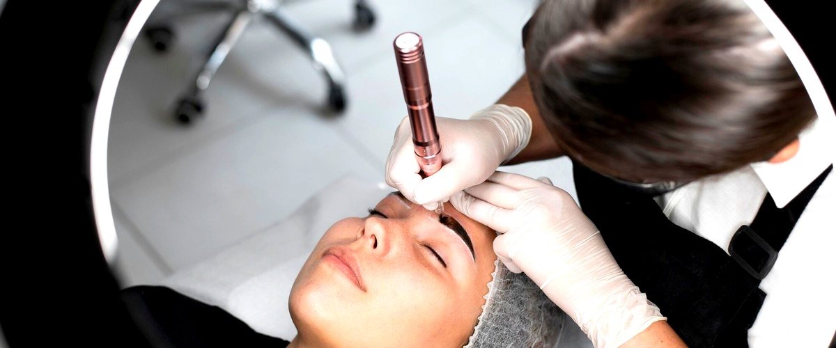 ¿Cuánto tiempo dura una sesión de microblading en Elche (Alicante)?