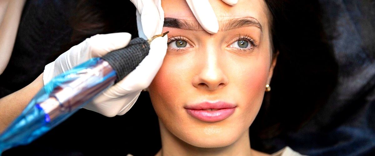 ¿Cuánto tiempo dura una sesión de microblading en Jaén?