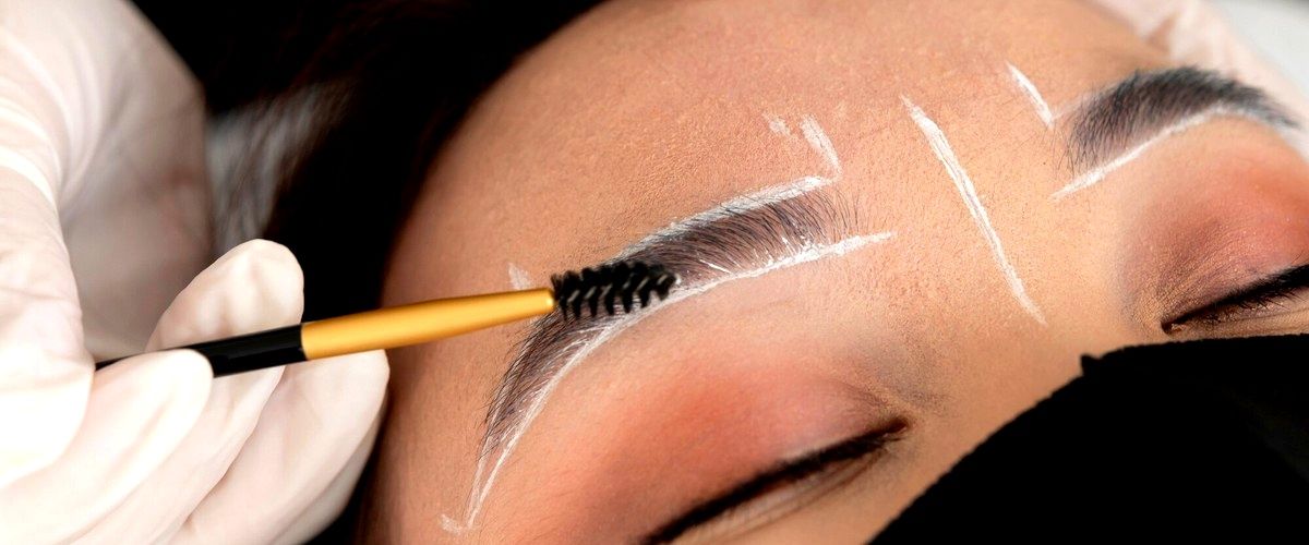 ¿Cuánto tiempo es recomendable esperar entre sesiones de microblading?