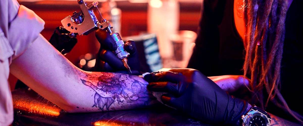 ¿Cuánto tiempo suele durar el proceso de tatuaje en promedio?