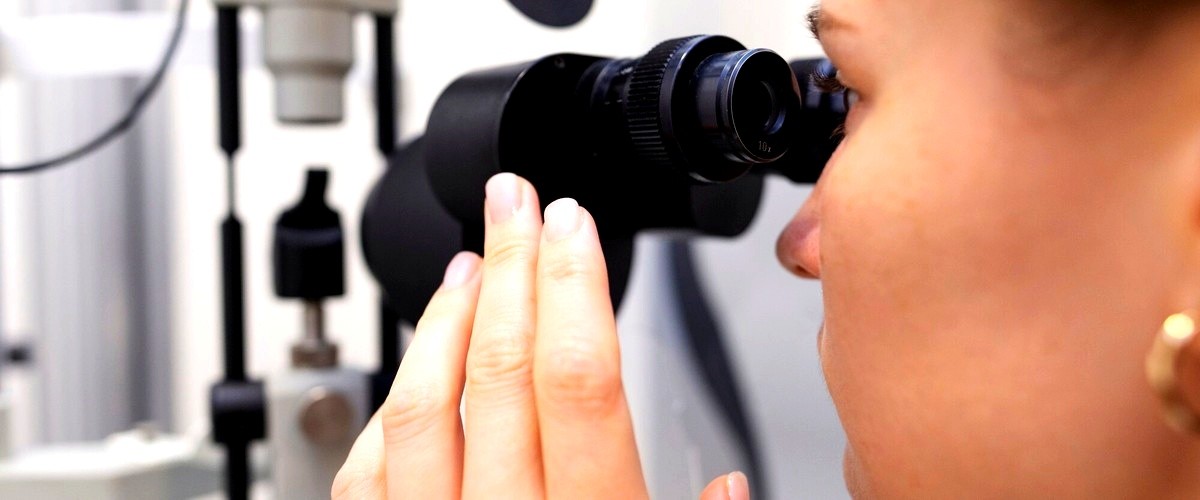 ¿En qué casos se recomienda acudir a una clínica oftalmológica?