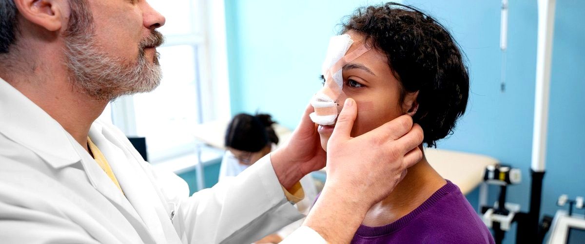 ¿Es dolorosa la rinoplastia?