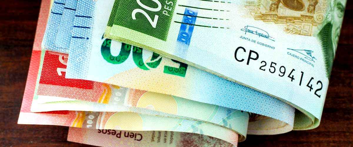 ¿Es recomendable cambiar divisas en casas de cambio o en bancos?