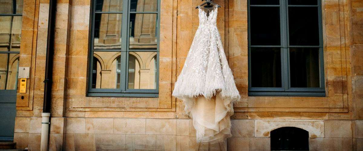 ¿Existen opciones de alquiler de vestidos de novia en León?
