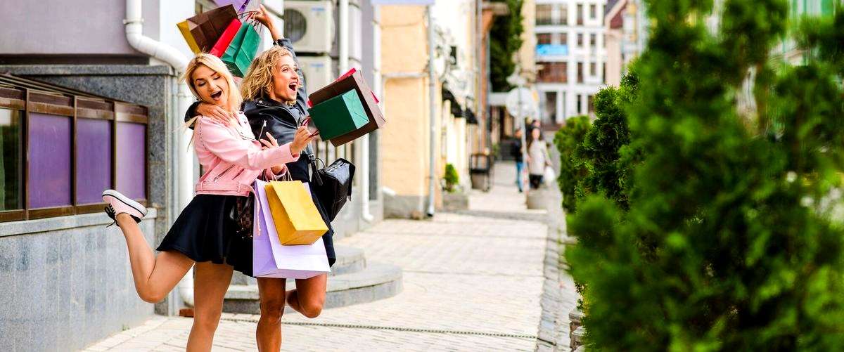 ¿Hay algún centro comercial en Tarragona con cines?