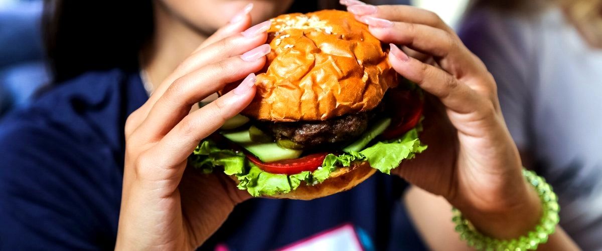 ¿Hay opciones vegetarianas en los restaurantes de hamburguesas de Móstoles?