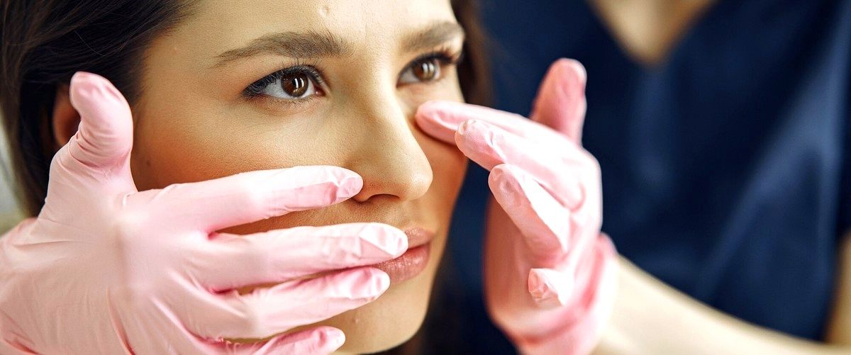 ¿La blefaroplastia puede corregir las bolsas de los ojos y las arrugas alrededor?