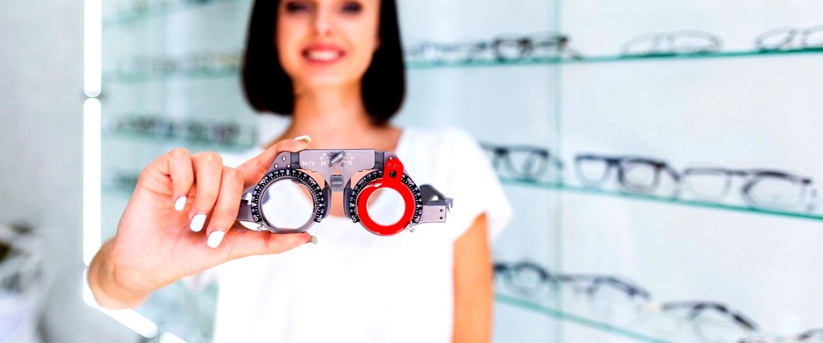 ¿Las ópticas en Badajoz ofrecen servicios de graduación de lentes?