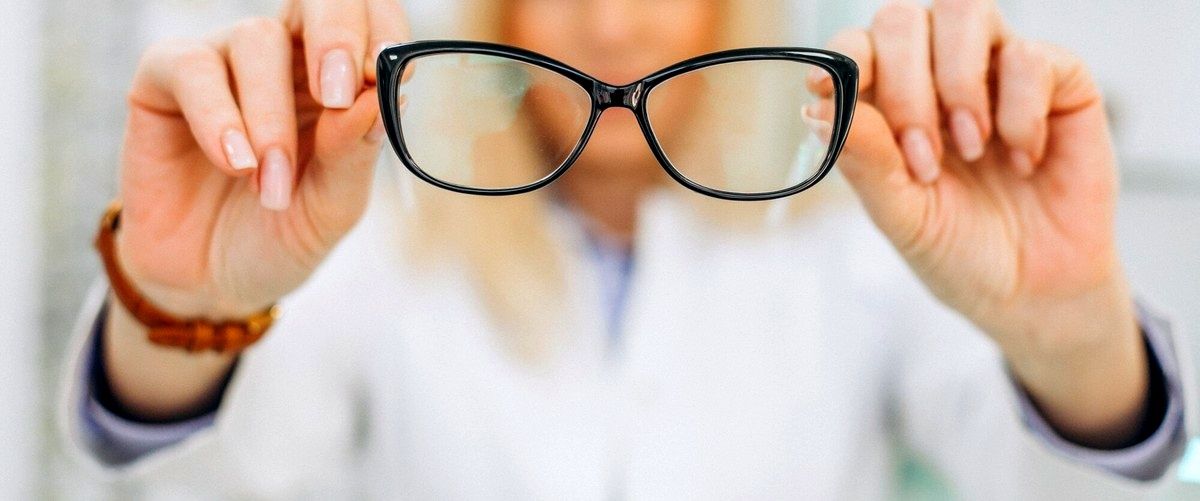 ¿Las ópticas en Tarragona ofrecen servicio de reparación de gafas?