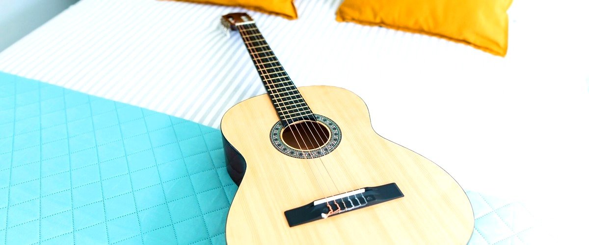 ¿Qué marcas de guitarras se pueden encontrar en los establecimientos de Getafe?
