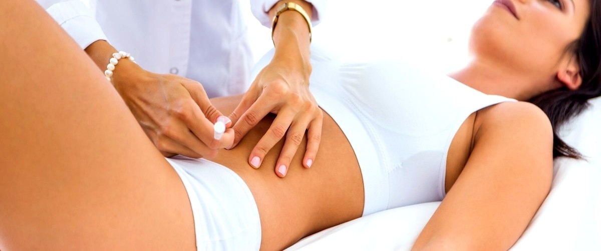 ¿Qué médico realiza la liposucción?