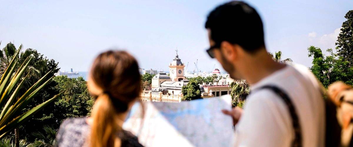 ¿Qué opciones de catering suelen ofrecer los lugares para bodas en Lorca, Murcia?