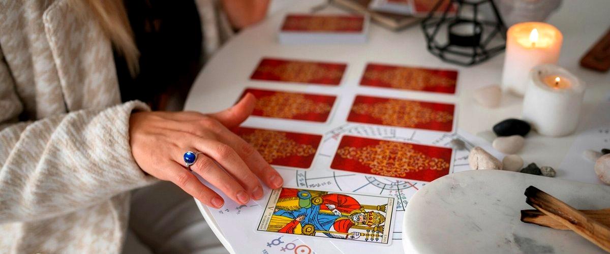 ¿Qué puedo esperar de una sesión de tarot en Hospitalet de Llobregat?