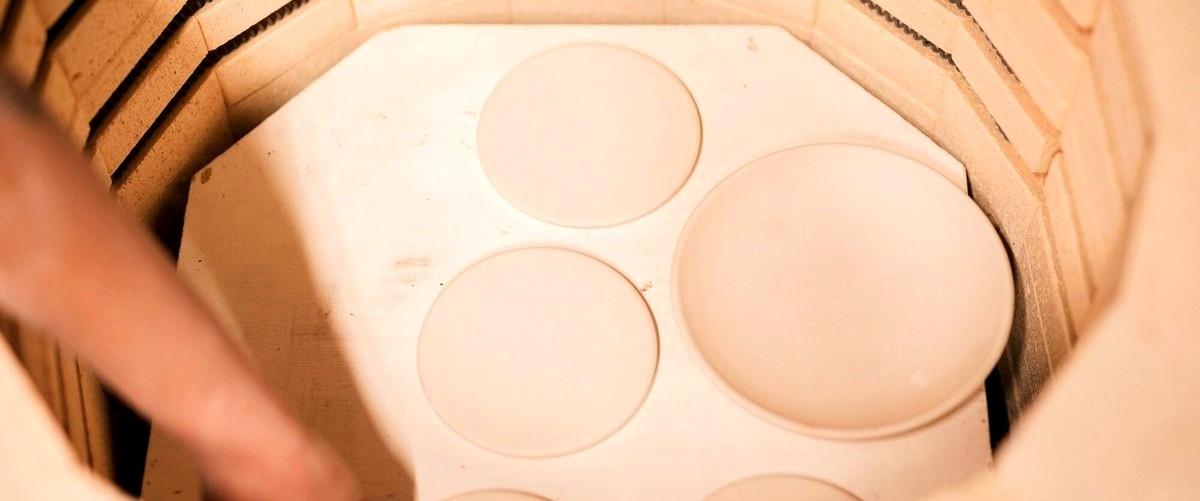 ¿Qué se estudia para aprender a hacer cerámica?