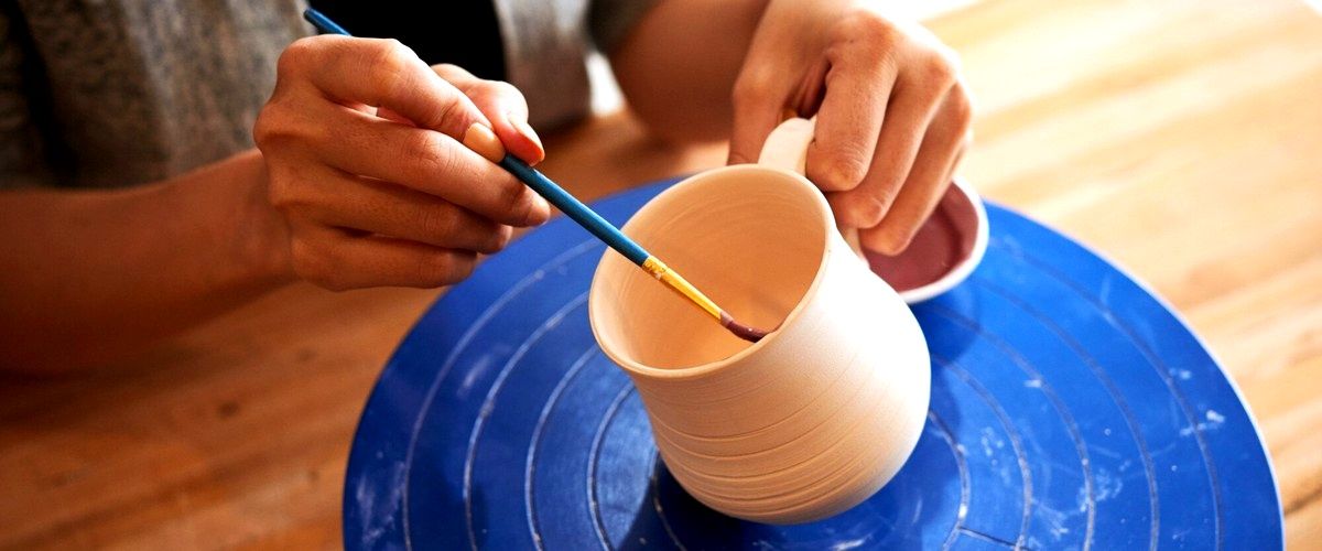 ¿Qué se estudia para aprender cerámica?