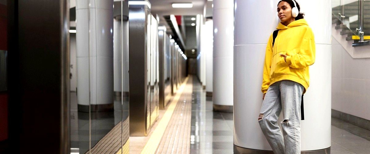 ¿Qué servicios adicionales ofrecen las empresas de ascensores en Lérida?