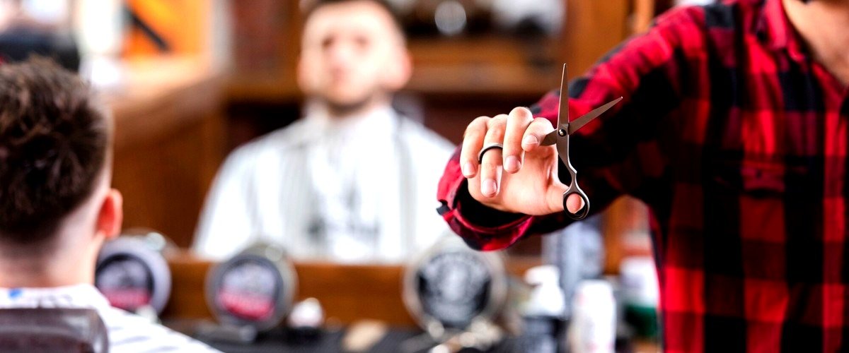 ¿Qué servicios están incluidos en un servicio de barbería en Palma de Mallorca (Baleares)?