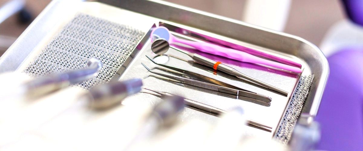 ¿Qué servicios se incluyen en una consulta dental?