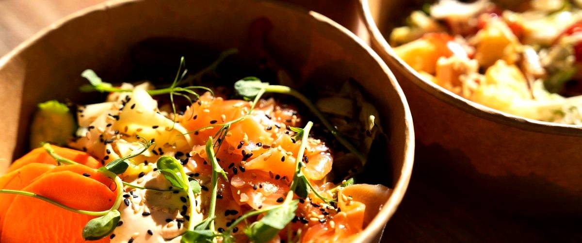 ¿Qué tipo de ingredientes se utilizan en los platos de un restaurante Wok?