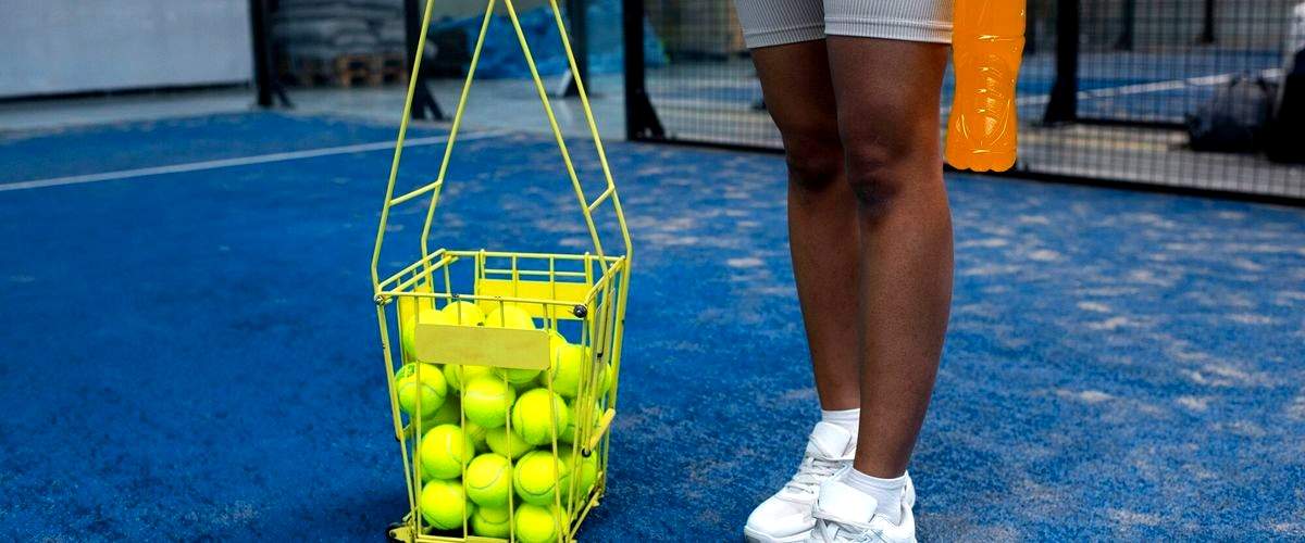 ¿Qué tipo de productos puedo encontrar en una tienda de pádel en Marbella?