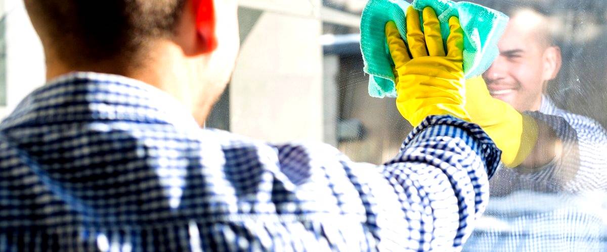 ¿Qué tipo de productos y equipos utilizan las empresas de limpieza en Cuenca?