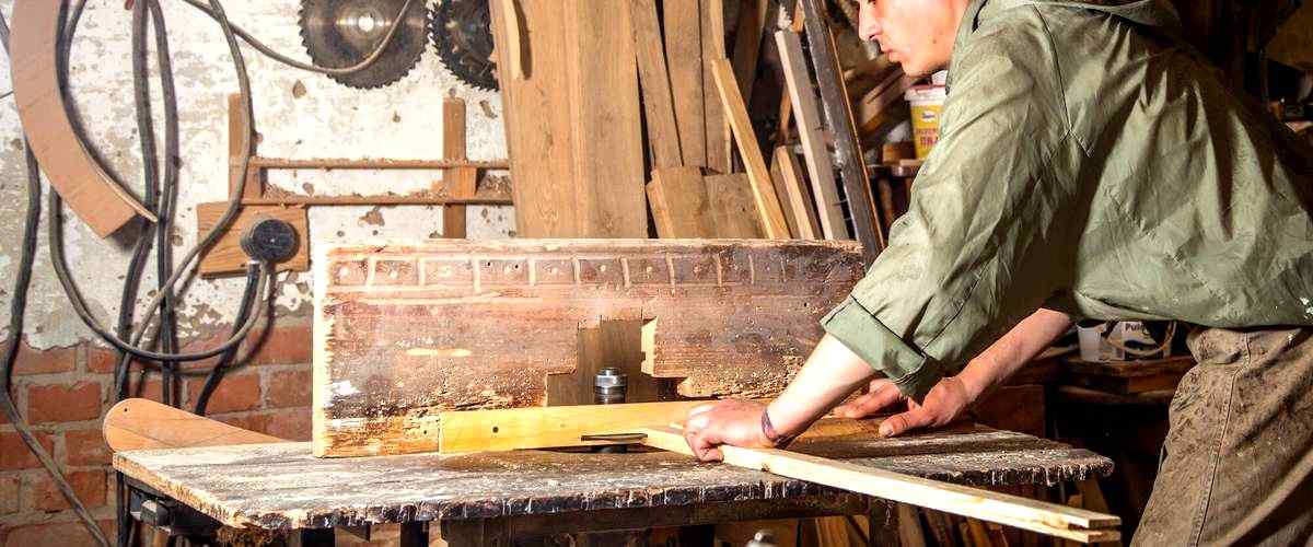 ¿Qué tipo de trabajos realizan los carpinteros en Ávila?