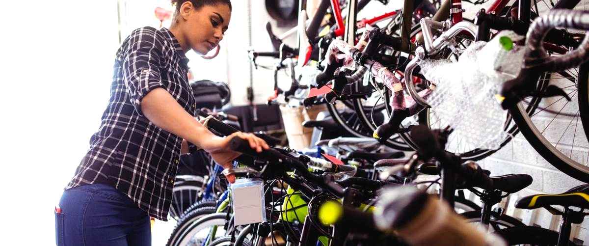 ¿Qué tipos de reparaciones puede realizar un mecánico de bicicletas?