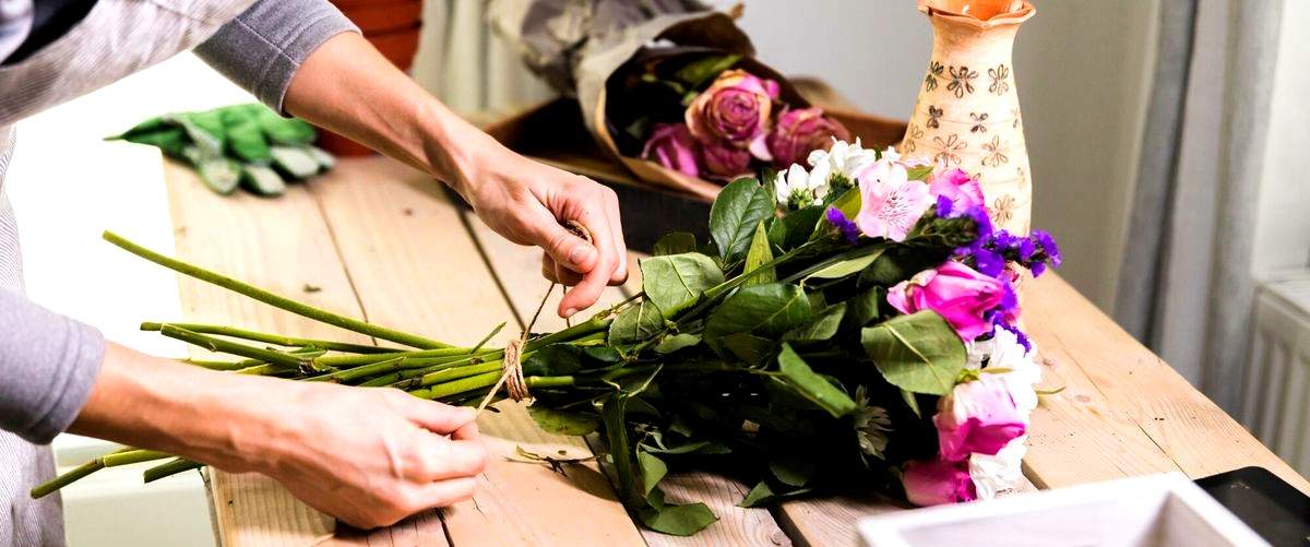 ¿Quién se dedica a hacer arreglos florales o vender flores en Alcalá de Henares (Madrid)?